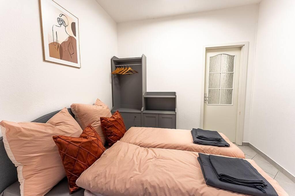 Appartamento Loft Mit Billard-Tisch Und Ps4 Wuppertal Esterno foto