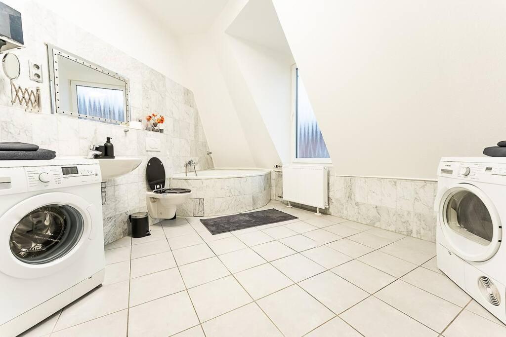 Appartamento Loft Mit Billard-Tisch Und Ps4 Wuppertal Esterno foto